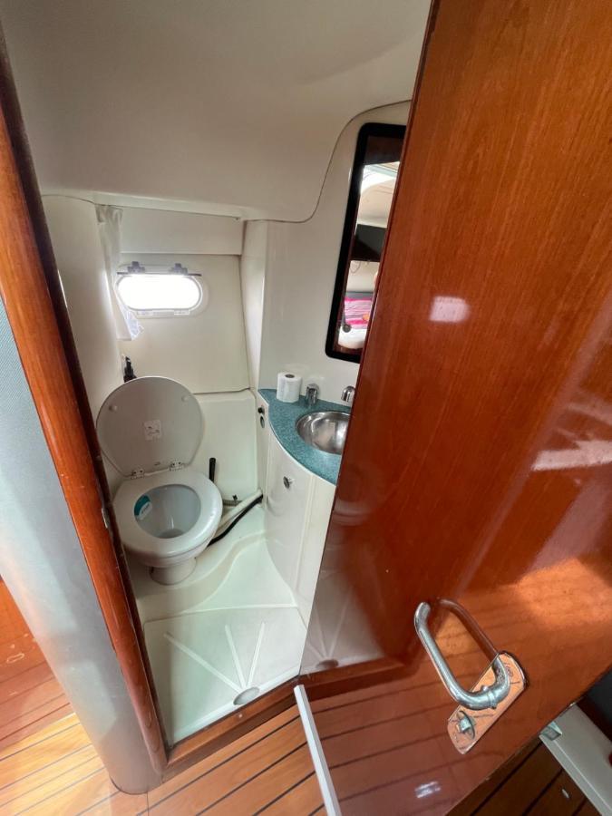 Une Nuit Sur Un Bateau Linge & Menage Inclus La Rochelle (Charente-Maritime) Exterior photo