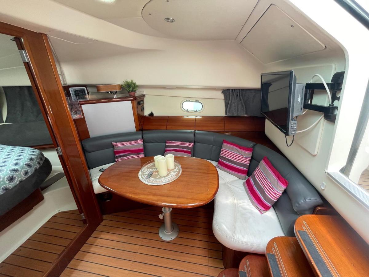 Une Nuit Sur Un Bateau Linge & Menage Inclus La Rochelle (Charente-Maritime) Exterior photo